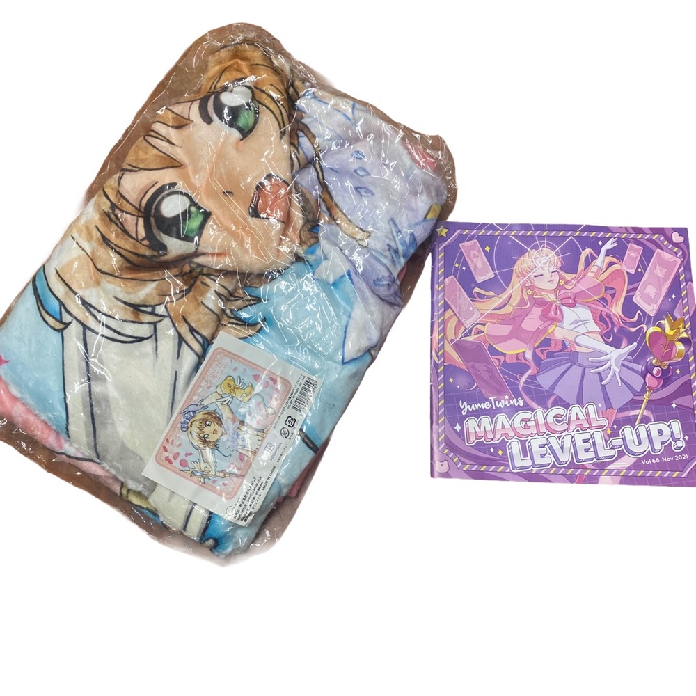 Yumi Twins Sanrio Anime Towel NWT
